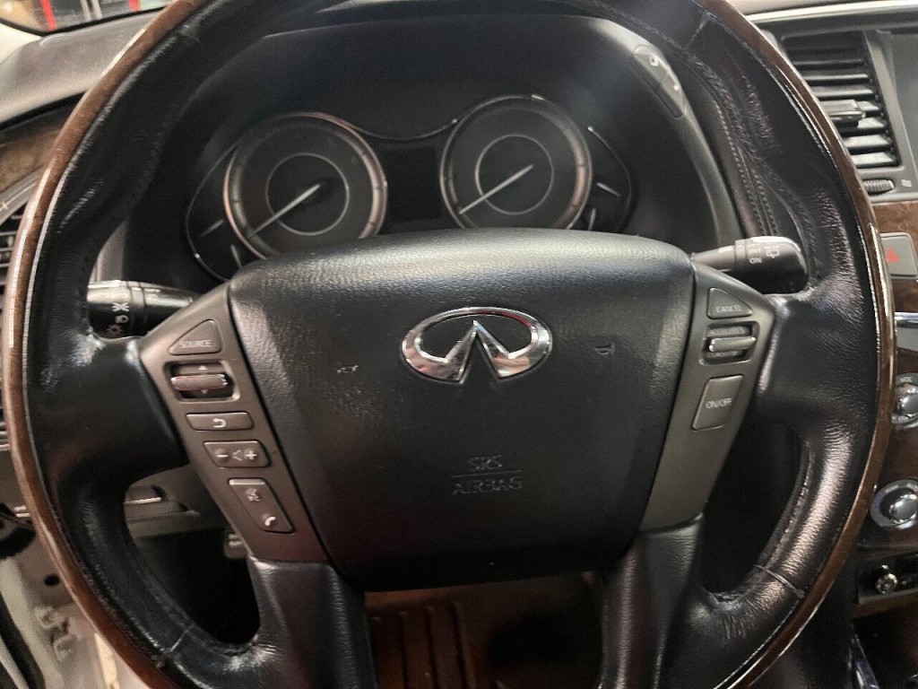 2014 INFINITI QX80 Image 20