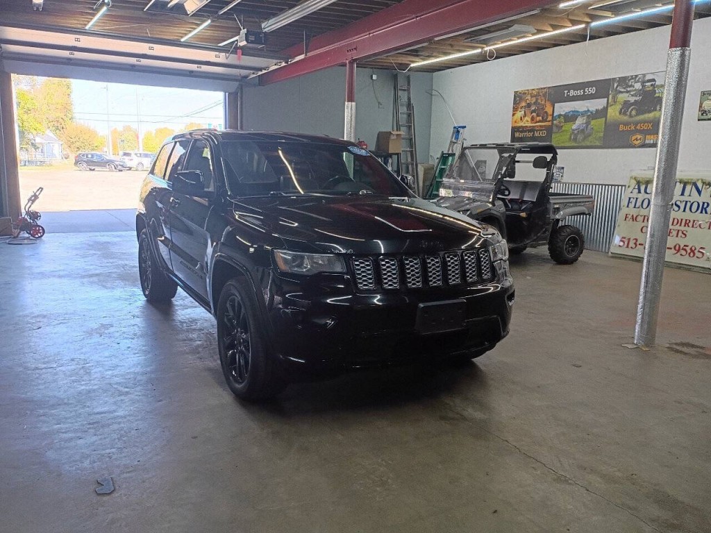 2020 Jeep Grand Cherokee Image 2