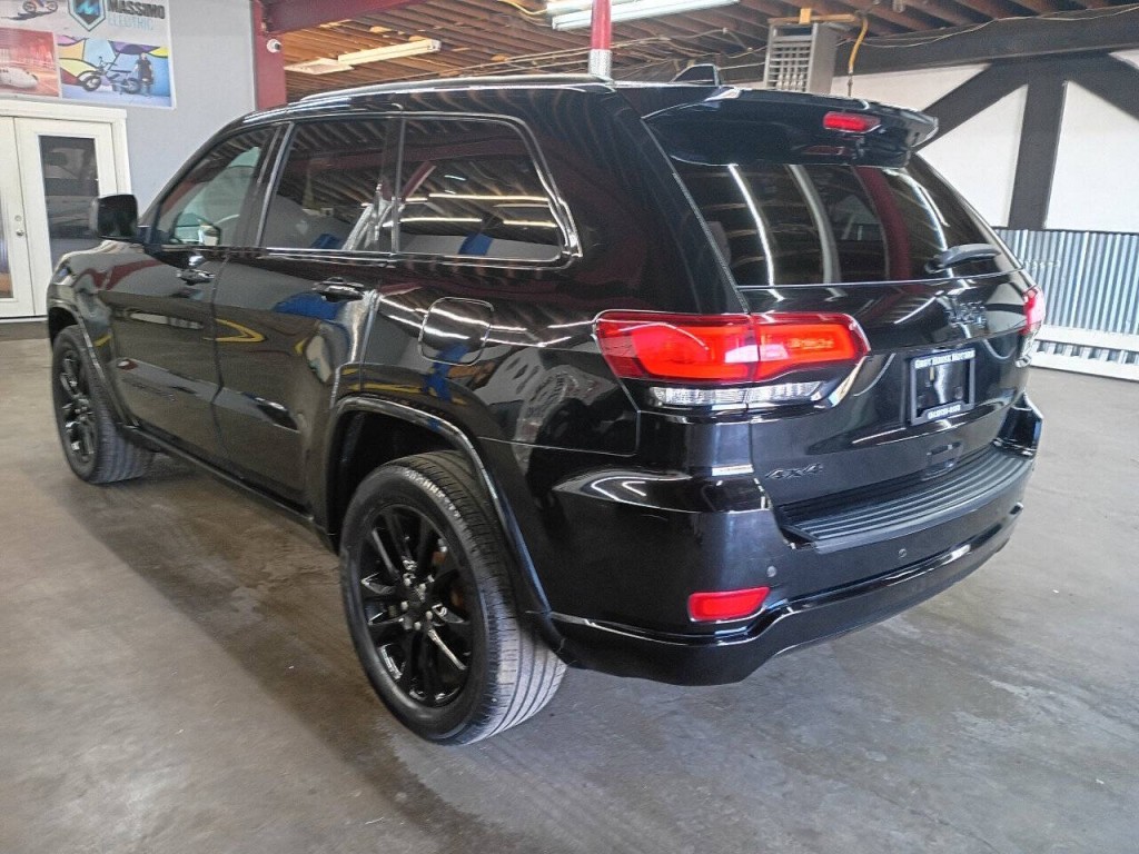 2020 Jeep Grand Cherokee Image 5