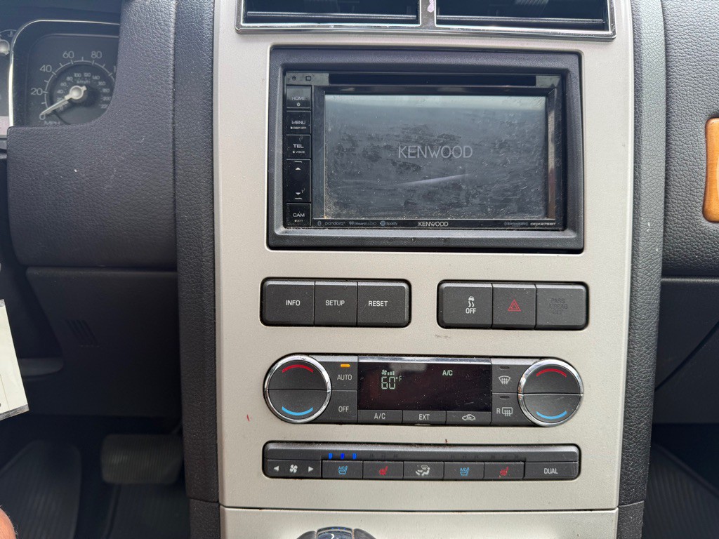 2008 Lincoln MKX Image 10