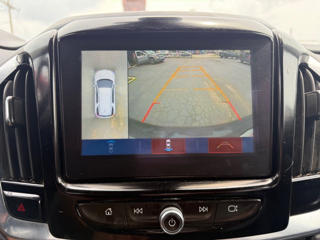 2018 Chevrolet Traverse Image 12