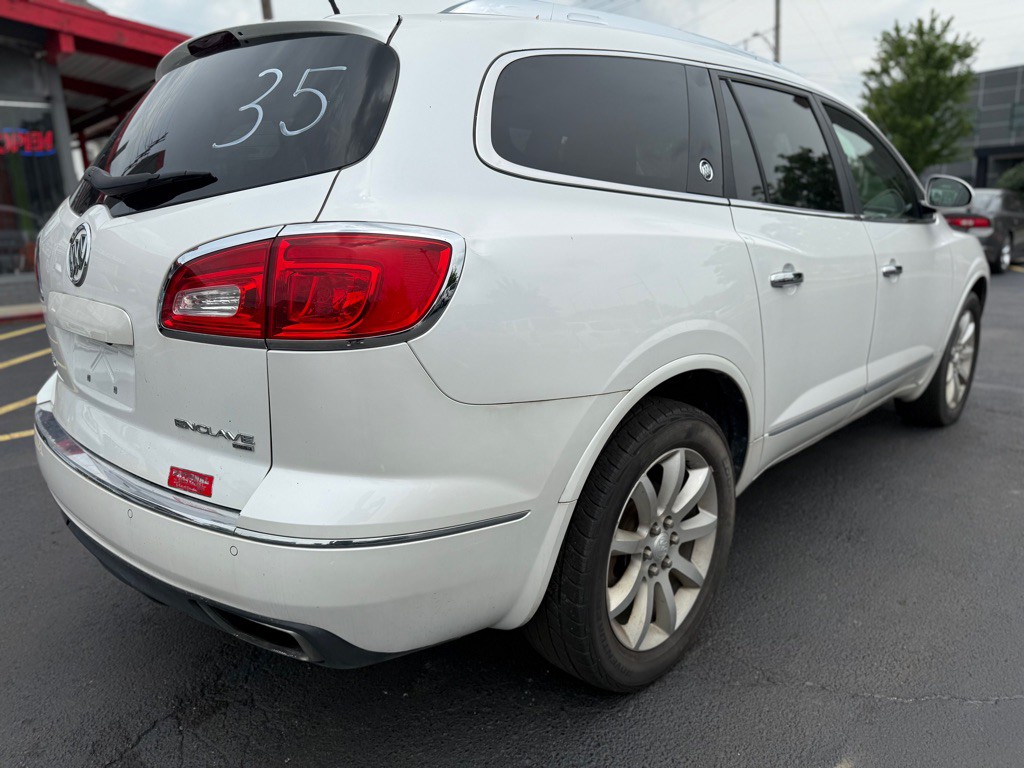 2017 Buick Enclave Image 6