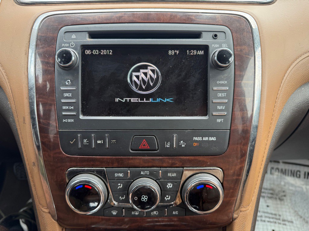 2017 Buick Enclave Image 11