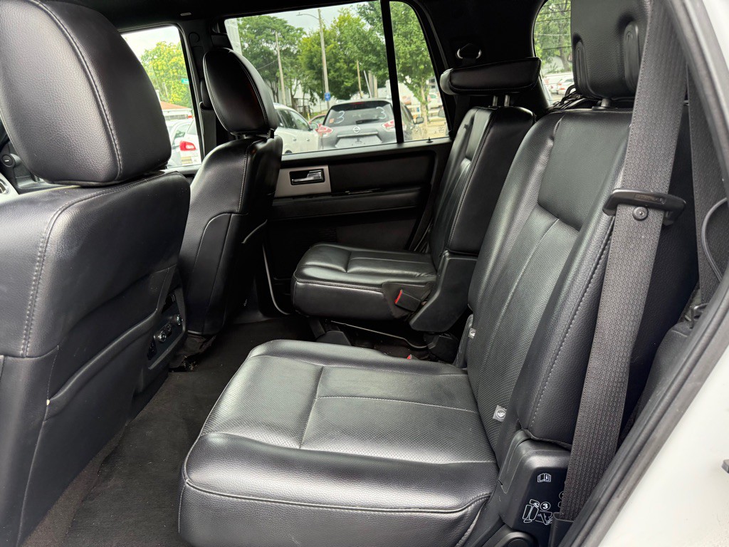 2017 Ford Expedition Image 8