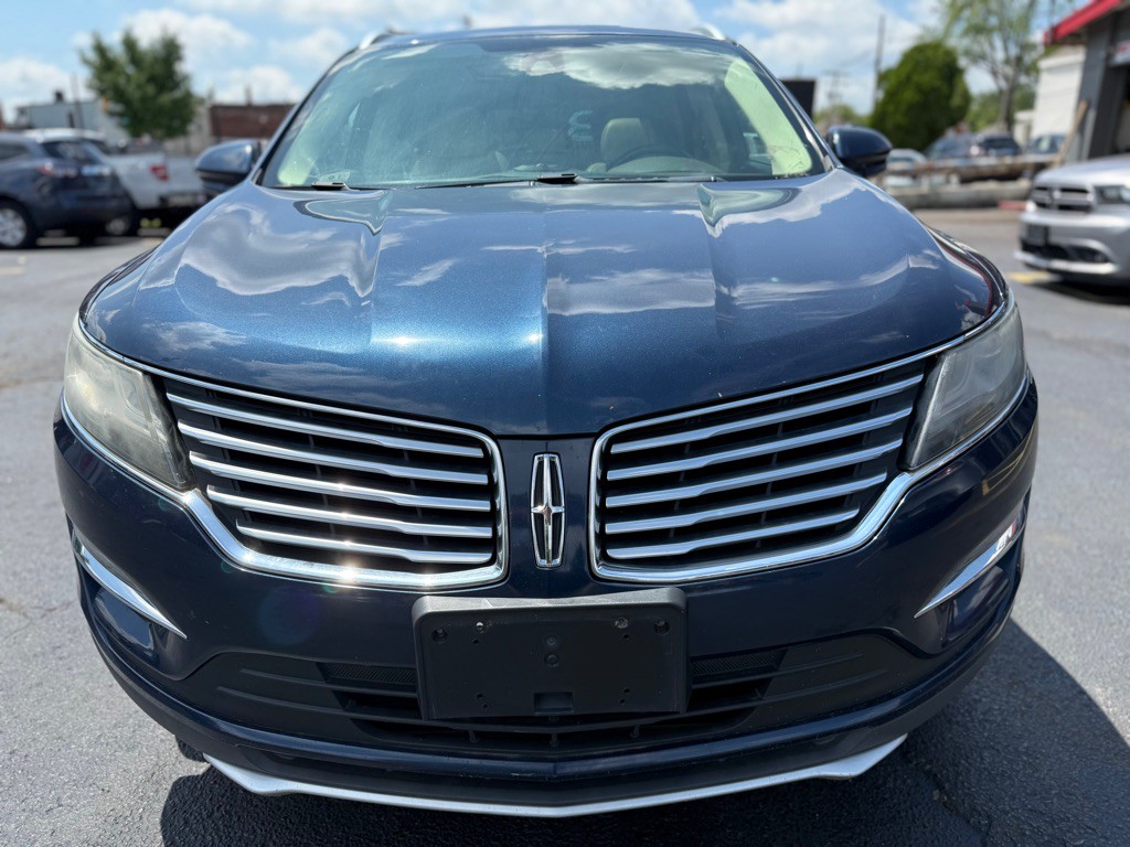 2015 Lincoln MKC Image 2