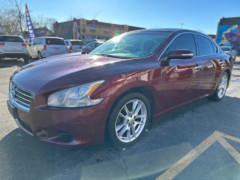 2010 Nissan Maxima Image 3