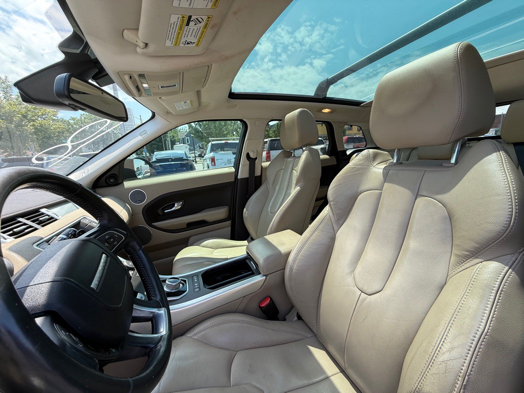 2015 Land Rover Range Rover Evoque Image 7