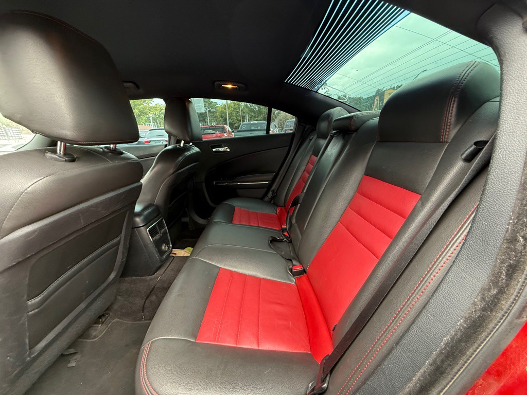 2011 Dodge Charger Image 8