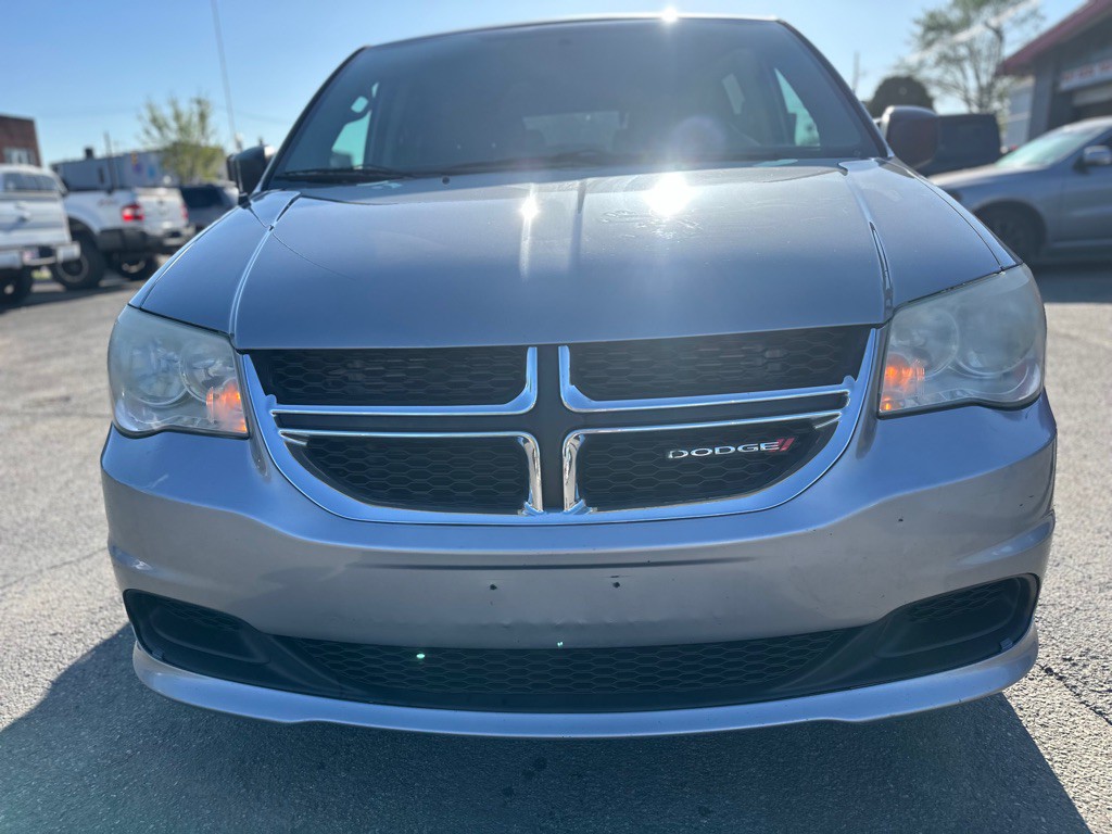 2014 Dodge Grand Caravan Image 2