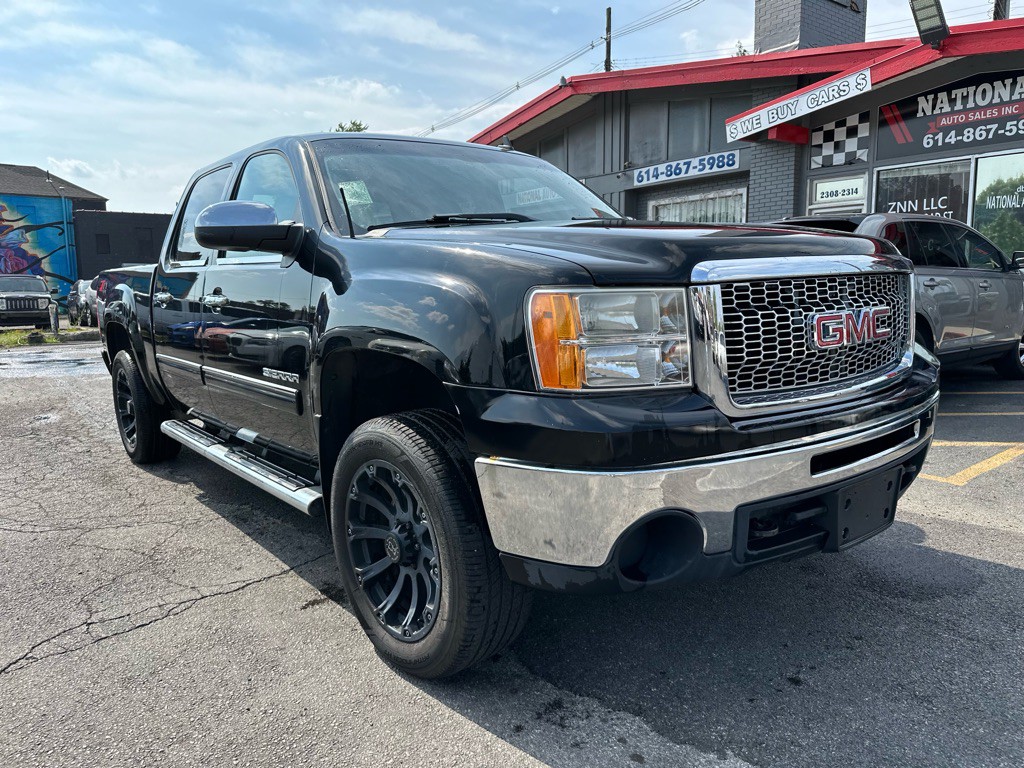 2011 GMC Sierra Image 1