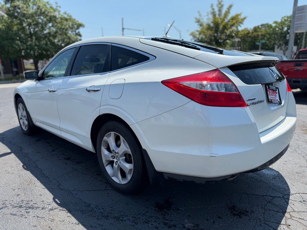 2010 Honda Crosstour Image 4