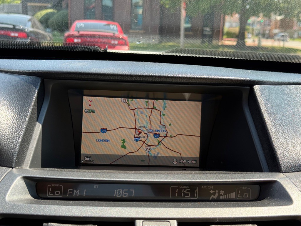2010 Honda Crosstour Image 11