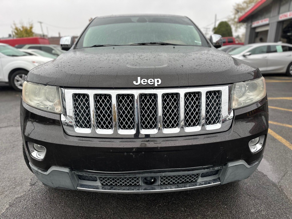 2011 Jeep Grand Cherokee Image 2