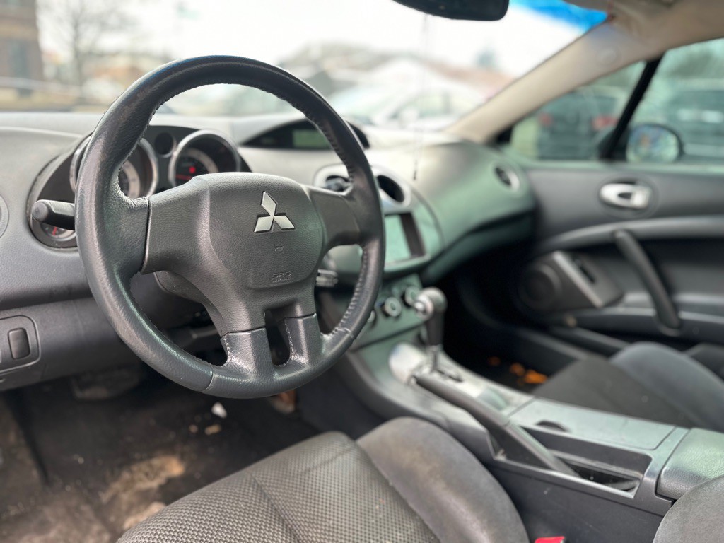 2006 Mitsubishi Eclipse Image 8