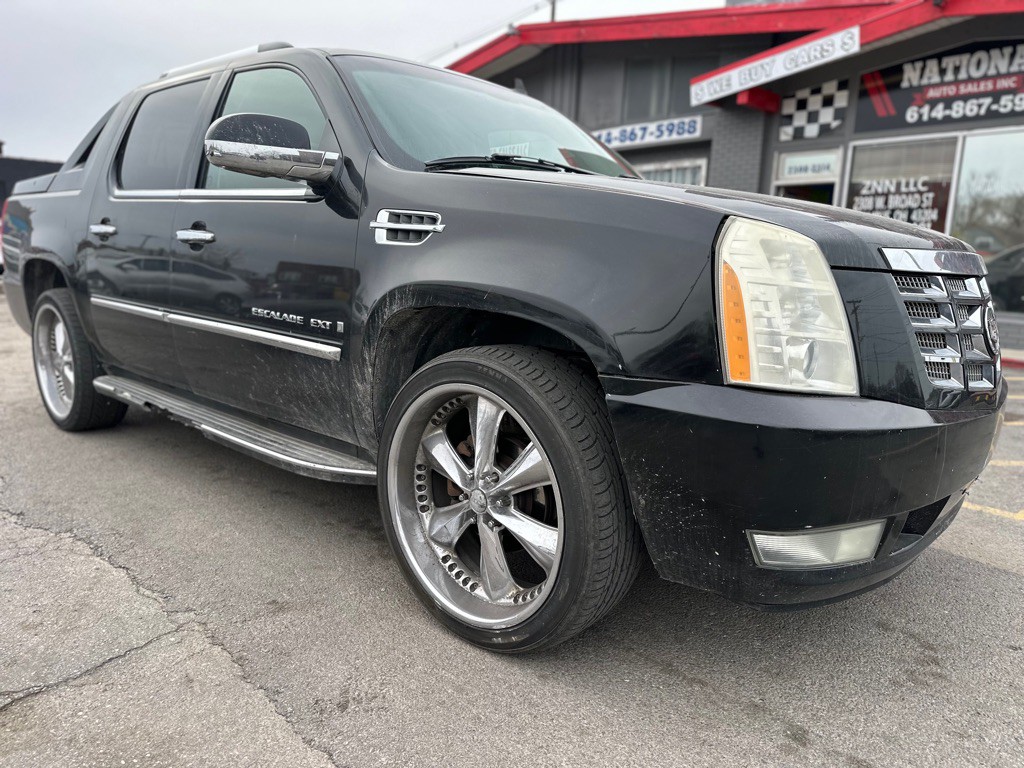 2007 Cadillac Escalade Image 1