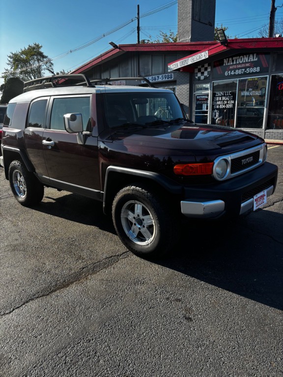 2007 Toyota FJ Cruiser Image 1