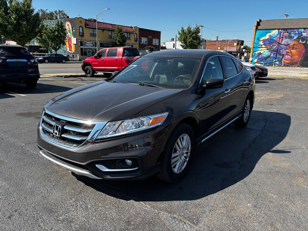 2013 Honda Crosstour Image 2