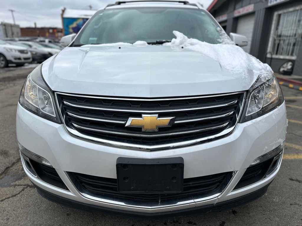 2016 Chevrolet Traverse Image 2
