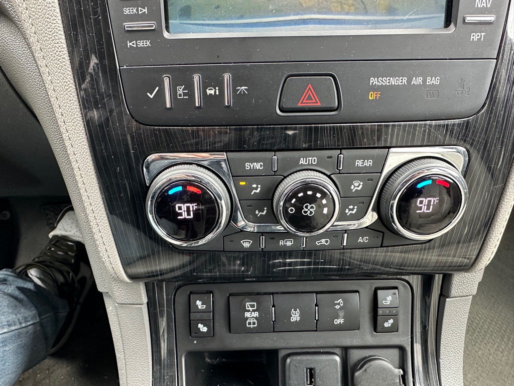 2016 Chevrolet Traverse Image 11