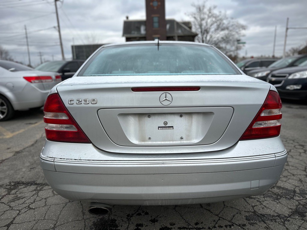 2006 Mercedes-Benz C-Class Image 5