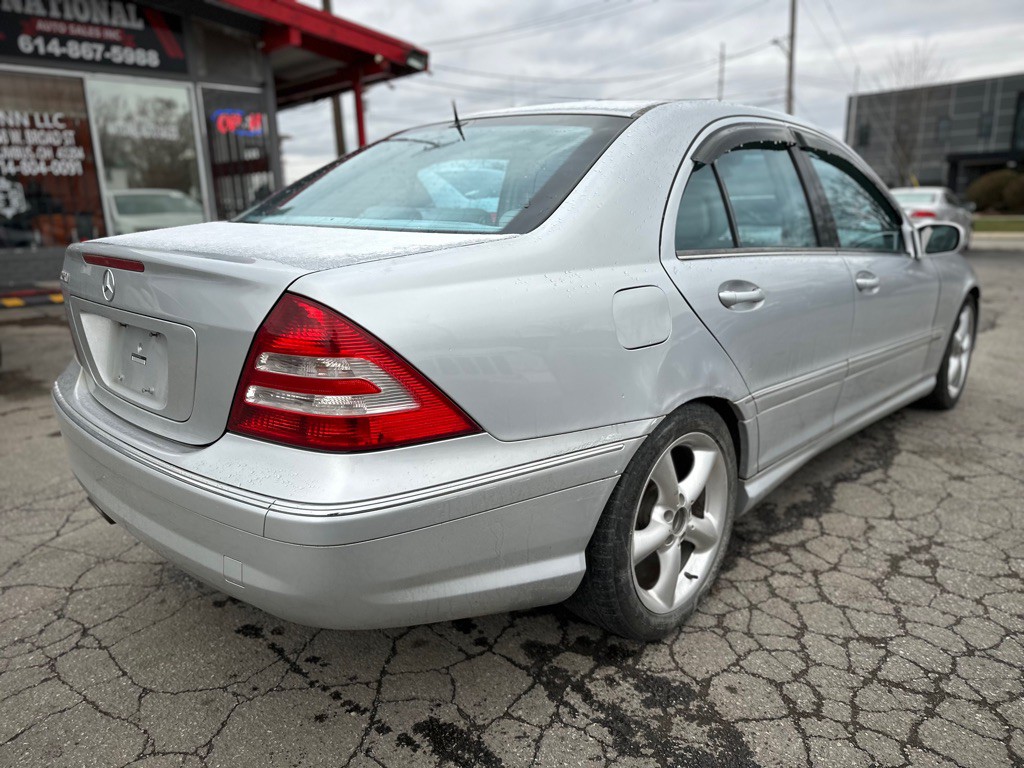 2006 Mercedes-Benz C-Class Image 6