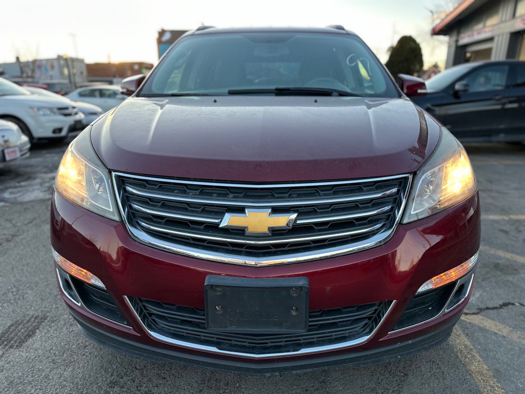 2015 Chevrolet Traverse Image 2