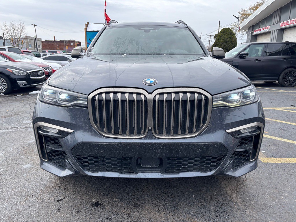 2020 BMW X7 Image 2