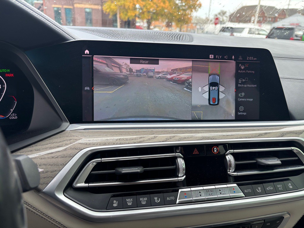 2020 BMW X7 Image 11