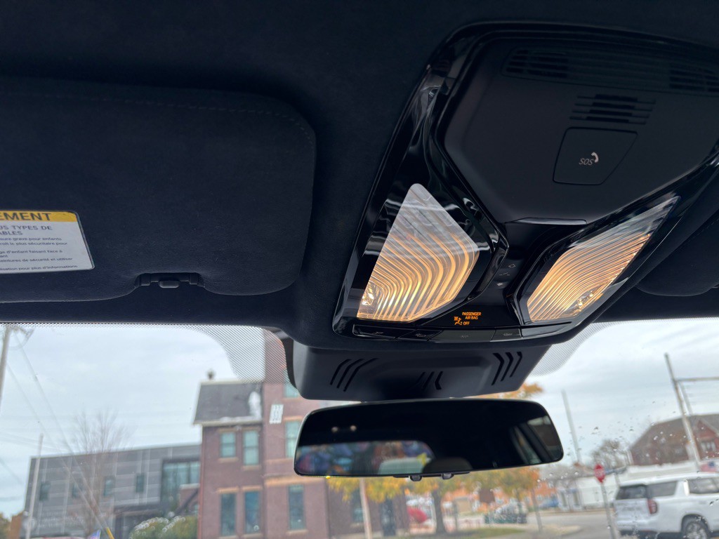 2020 BMW X7 Image 16