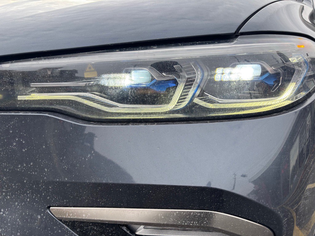 2020 BMW X7 Image 22