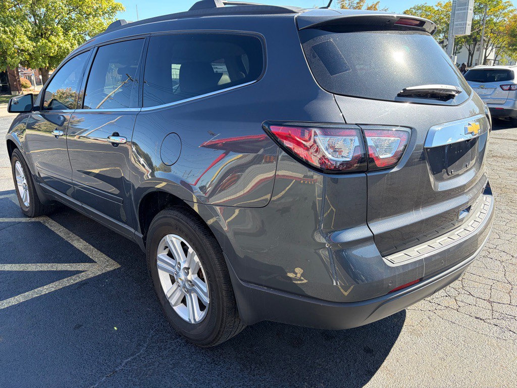 2013 Chevrolet Traverse Image 3