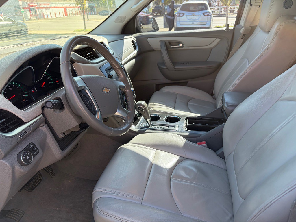 2013 Chevrolet Traverse Image 5