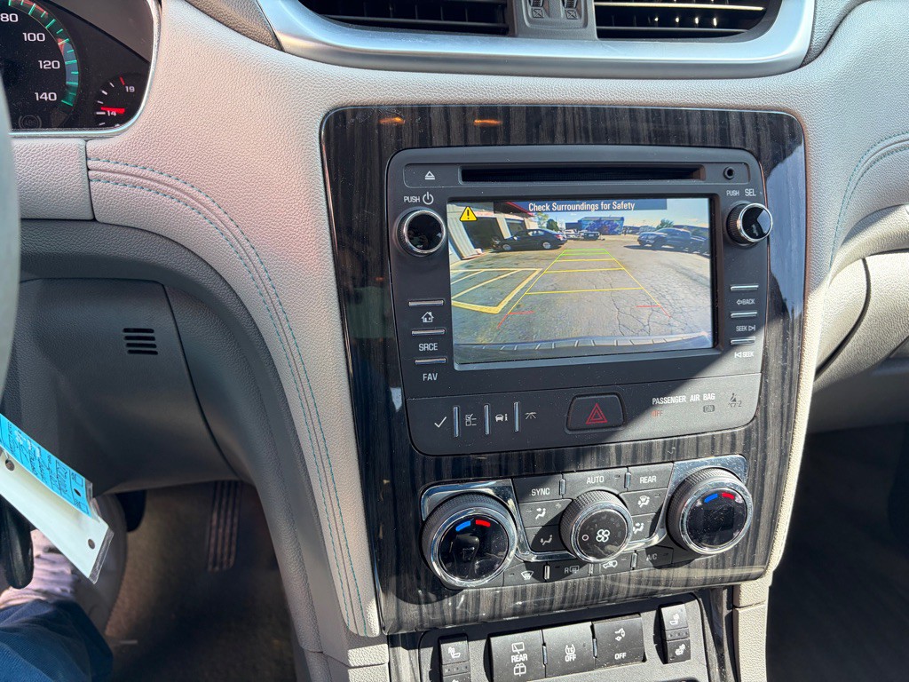 2013 Chevrolet Traverse Image 7