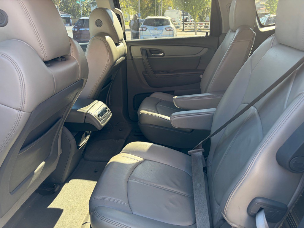 2013 Chevrolet Traverse Image 8
