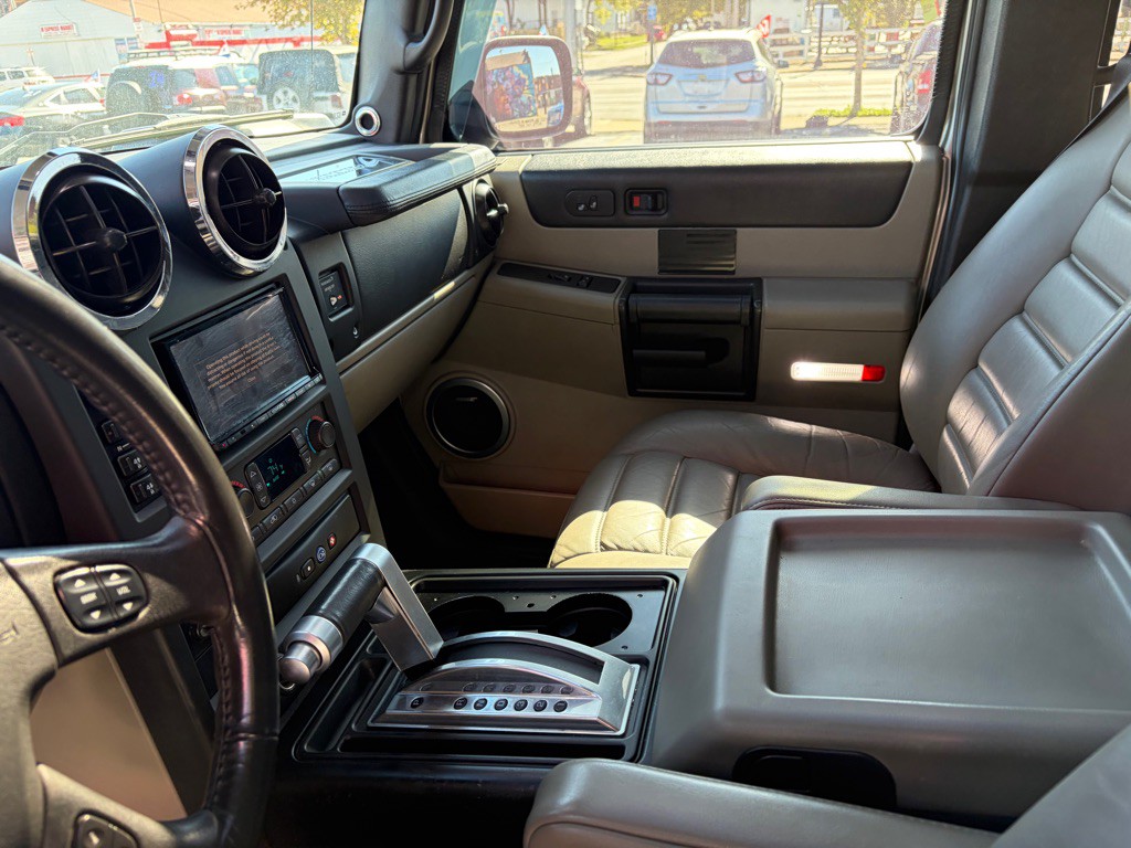 2005 HUMMER H2 Image 6