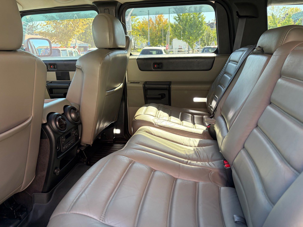 2005 HUMMER H2 Image 8