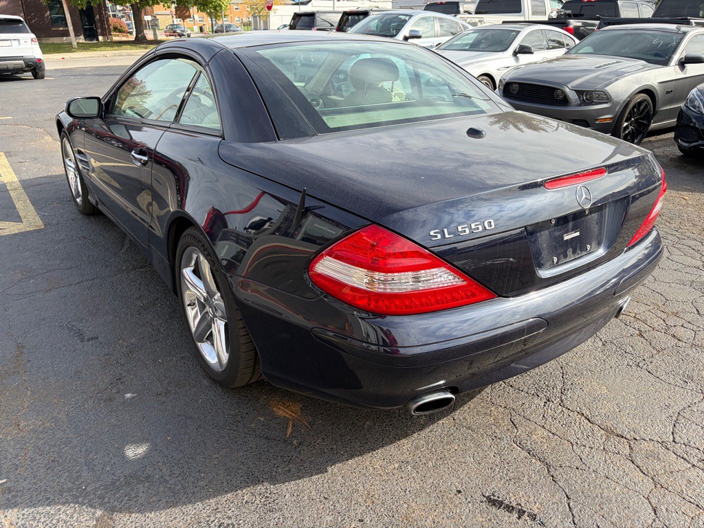 2007 Mercedes-Benz SL-Class Image 3