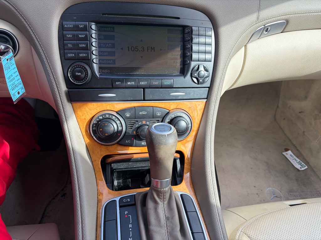 2007 Mercedes-Benz SL-Class Image 7