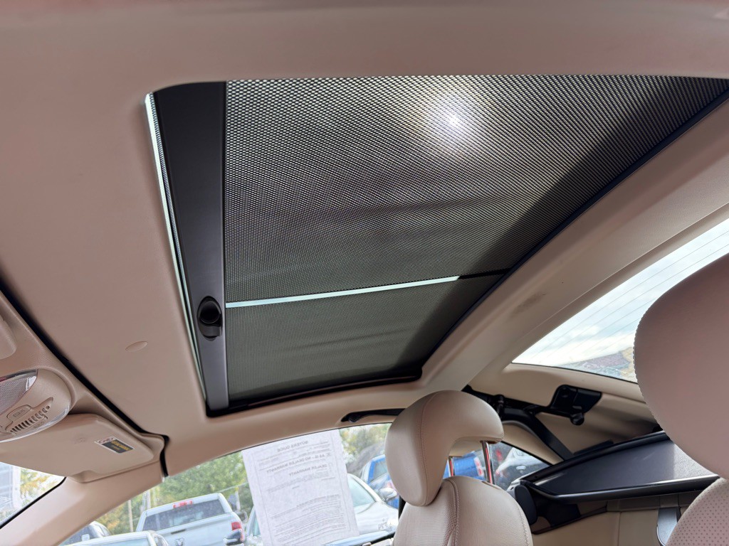 2007 Mercedes-Benz SL-Class Image 8