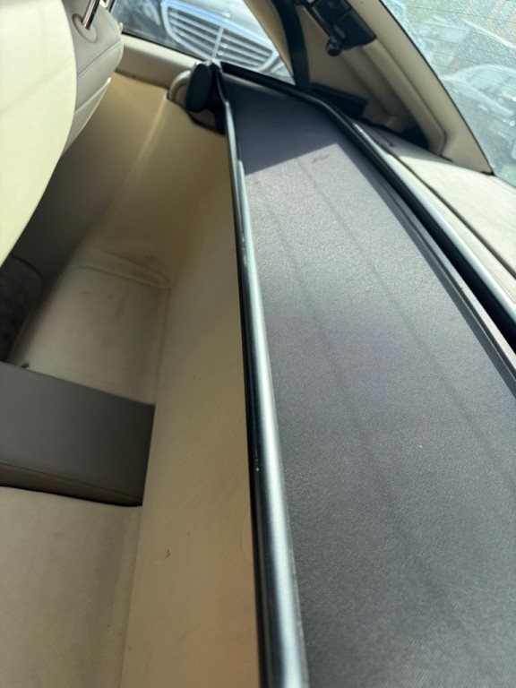 2007 Mercedes-Benz SL-Class Image 11