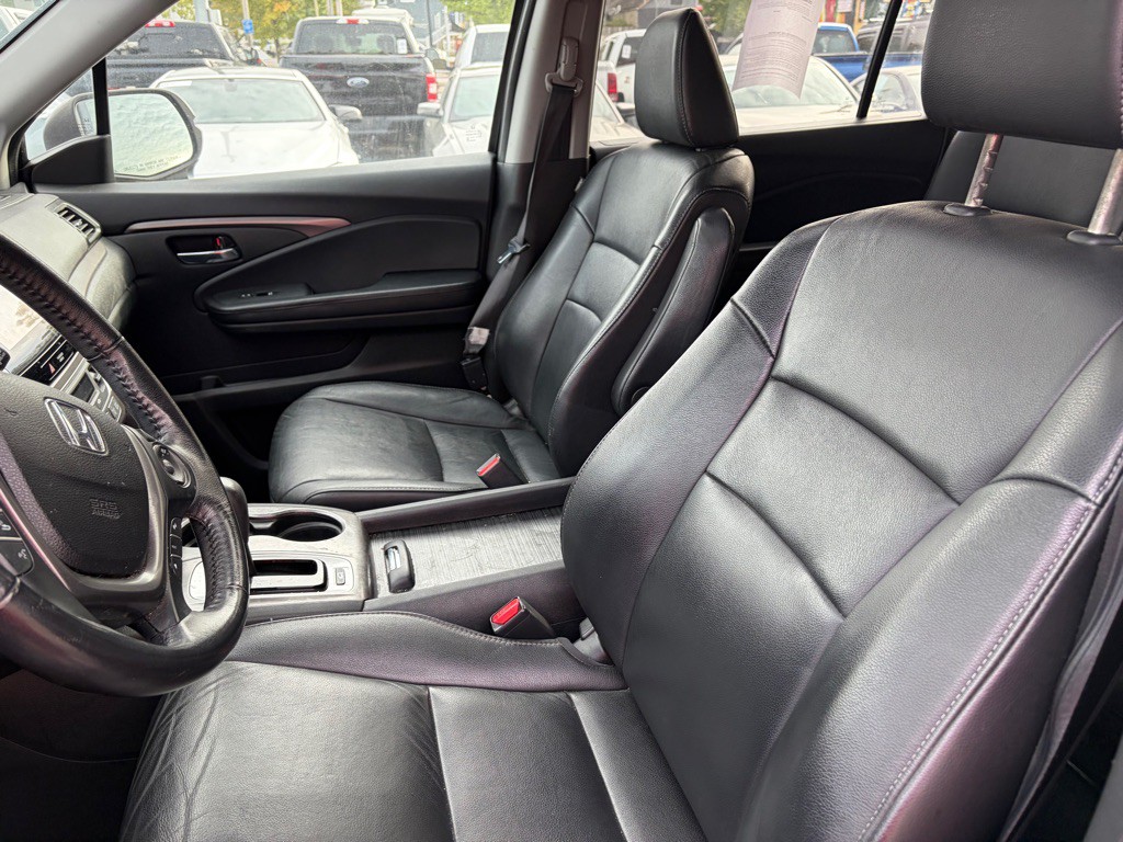 2016 Honda Pilot Image 6