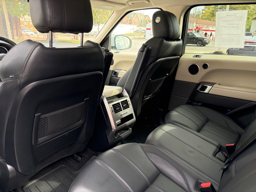 2017 Land Rover Range Rover Sport Image 14