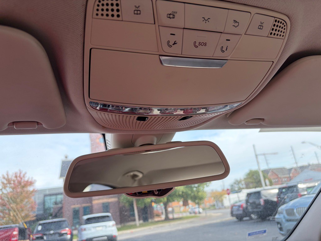 2015 Mercedes-Benz C-Class Image 8