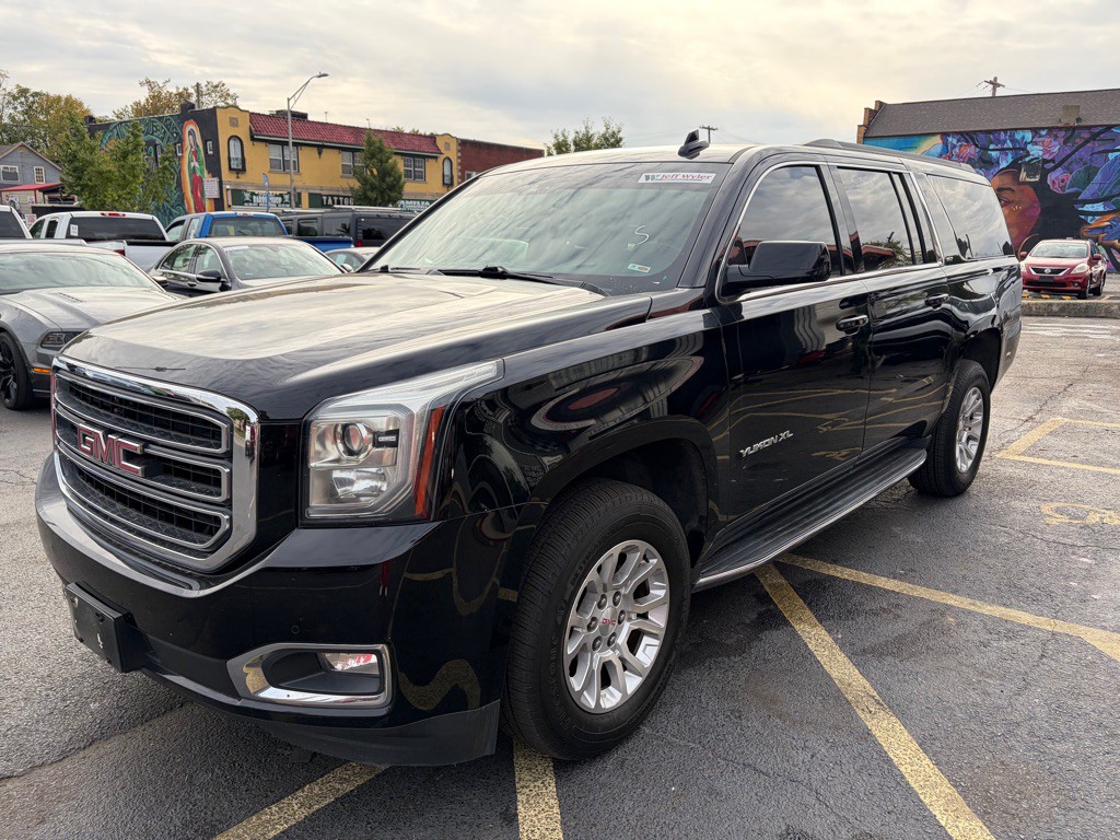 2018 GMC Yukon Image 2