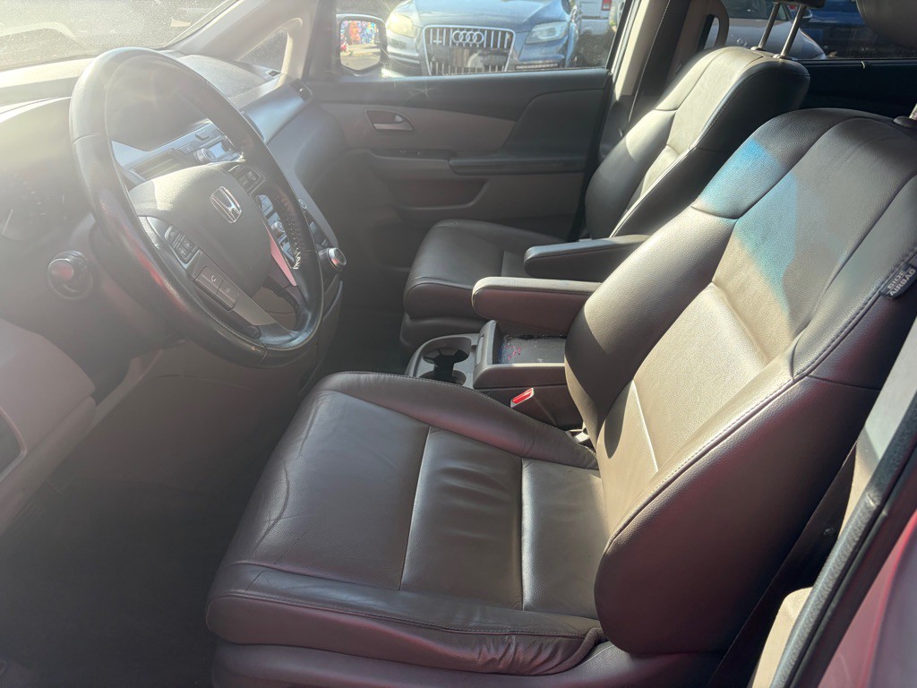 2013 Honda Odyssey Image 5
