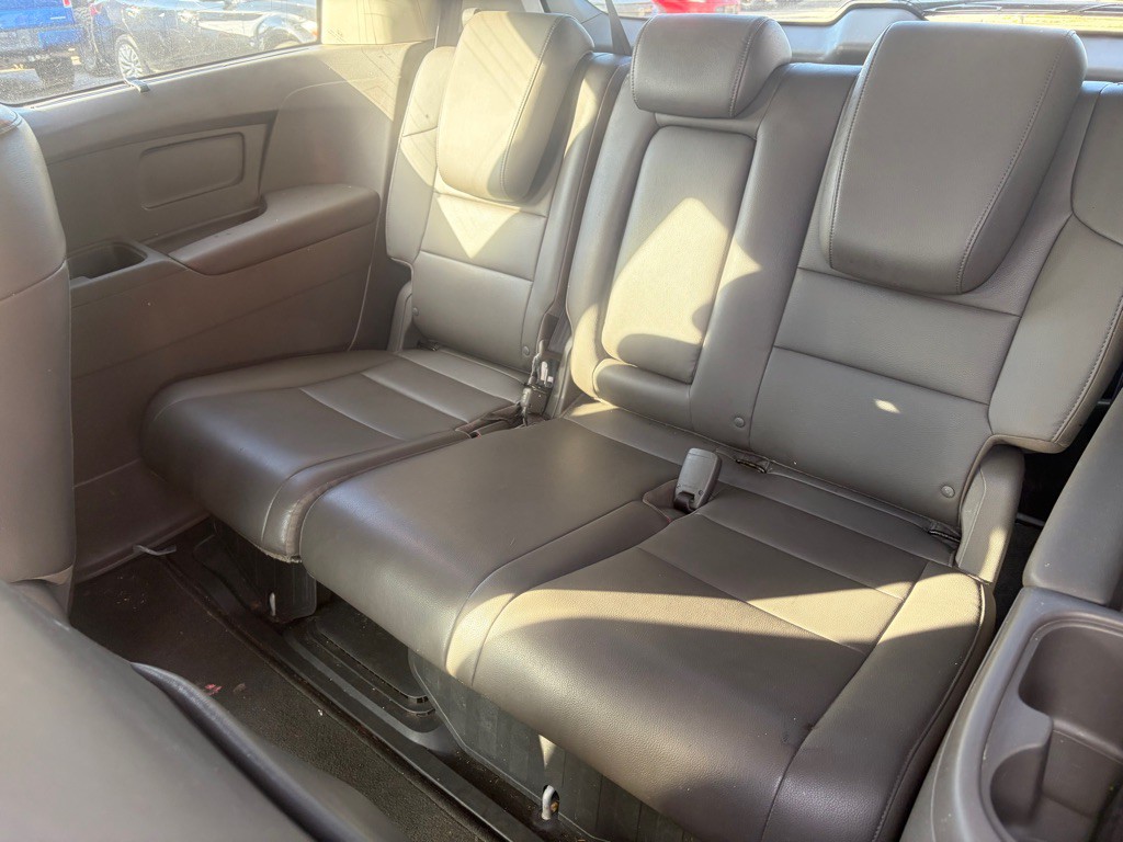 2013 Honda Odyssey Image 9