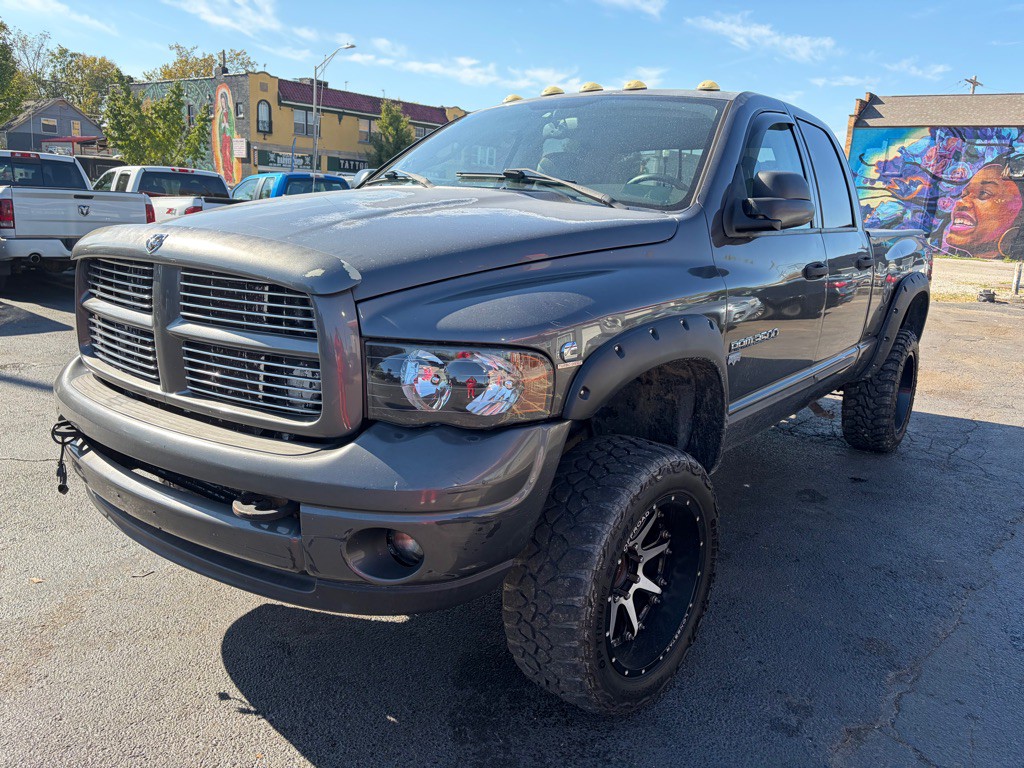 2004 Dodge Ram 3500 Image 2