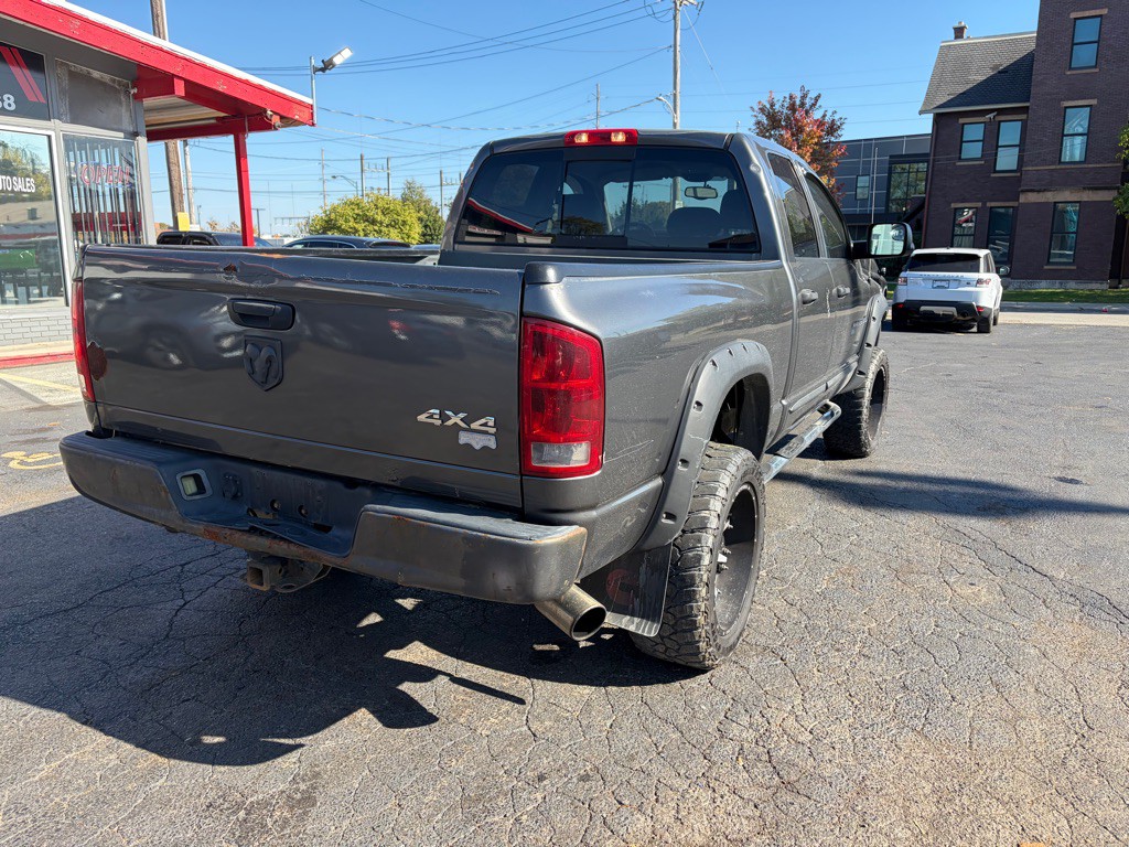 2004 Dodge Ram 3500 Image 4