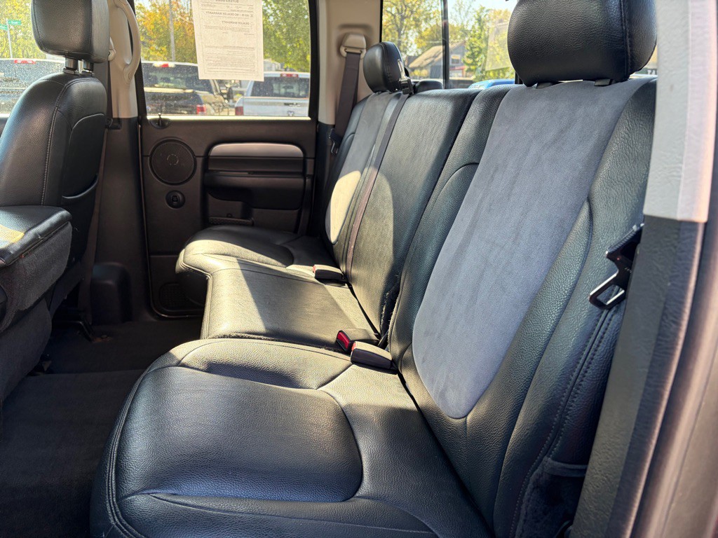 2004 Dodge Ram 3500 Image 8