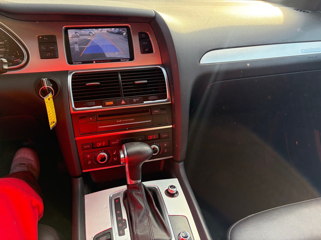 2012 Audi Q7 Image 6
